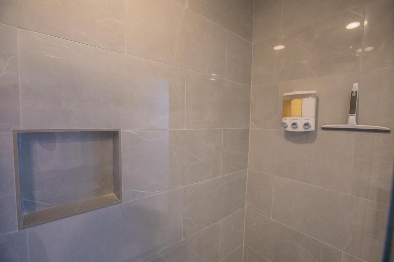 Designer Downtown Condo Suite - Splendid View Des Moines Kültér fotó