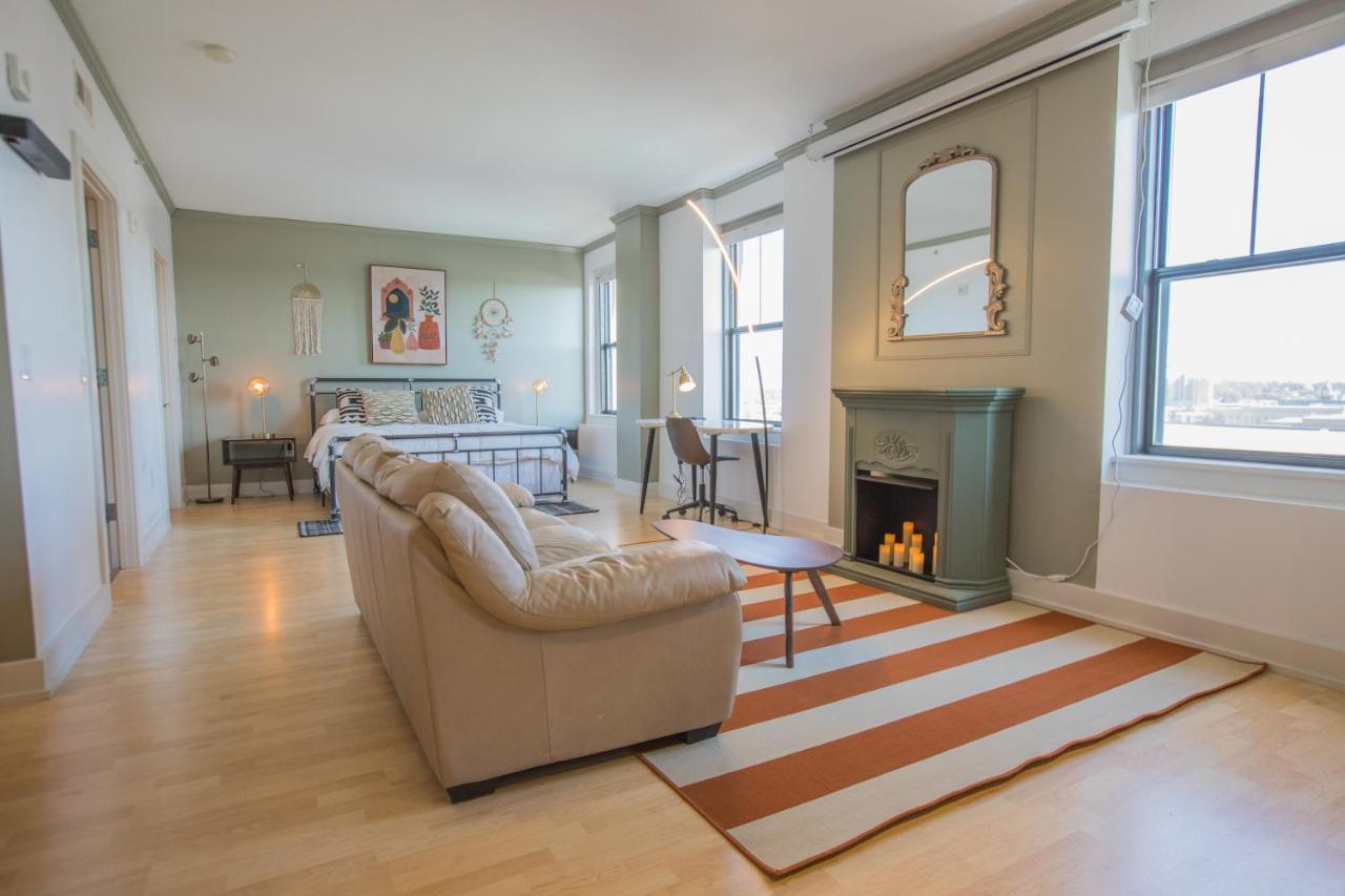 Designer Downtown Condo Suite - Splendid View Des Moines Kültér fotó